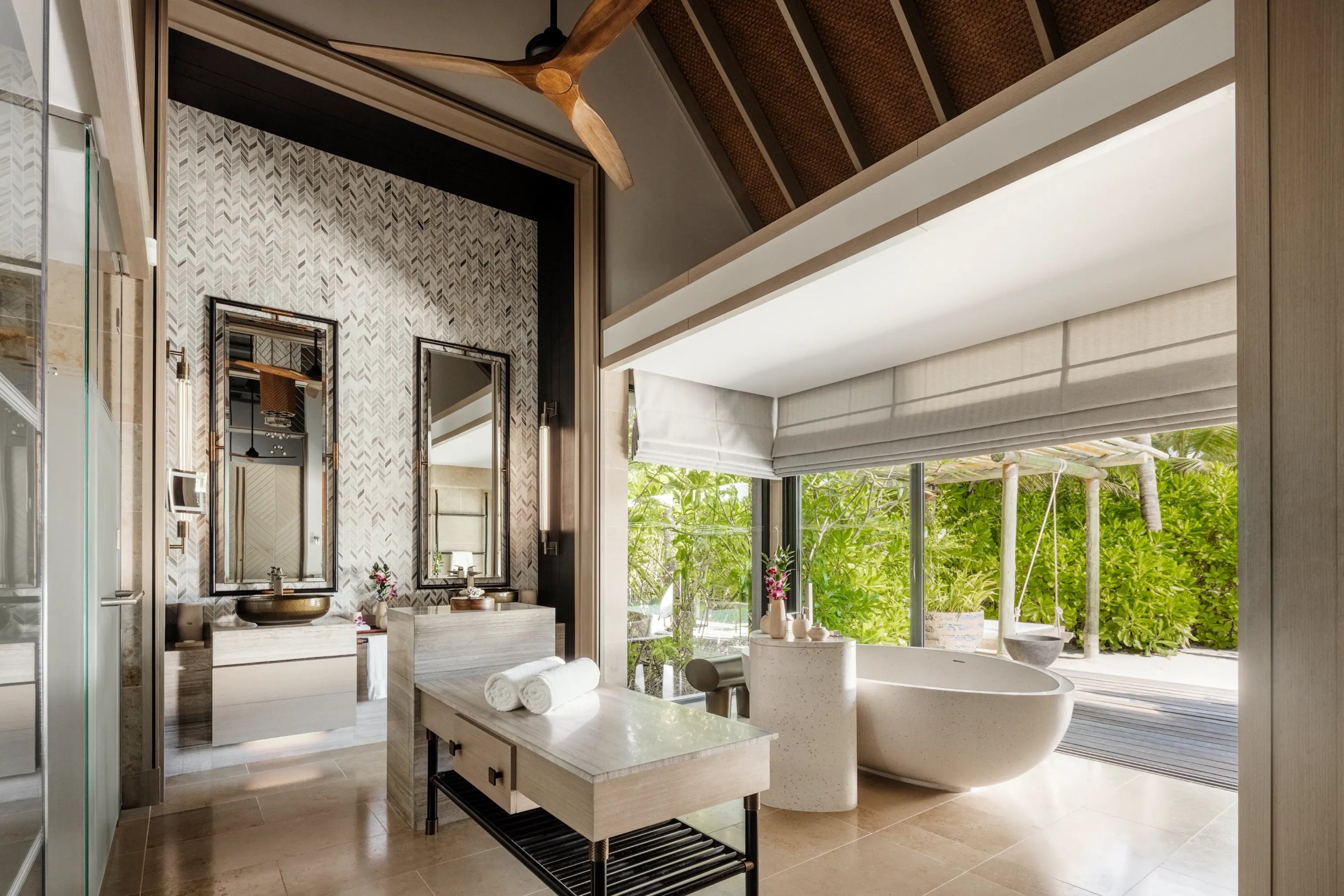 King Grand Beach Villa with Pool at Waldorf Astoria Maldives Ithaafushi, view 2